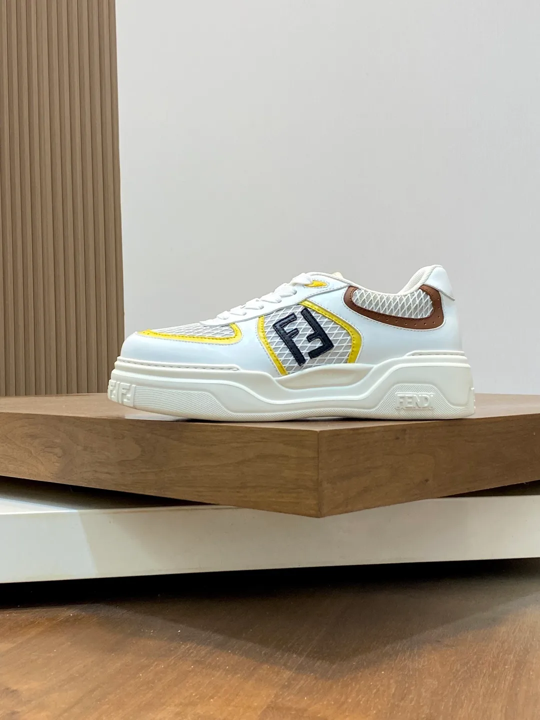 💰780 [FENDI] Fendi - high-end quality original order 🔍🔍🔍 casual sports shoes - Upper: 🔝 Nappa calfskin spliced breathable mesh injection molded brand logo plastic module - Lining: brand canvas - Outsole: ultra-light T men's shoes 💰R foam rubber; molded outsole - Ultra-high quality control · Fine workmanship: highlighted (high-end · extravagant · grade) -Size: 39-44 (38, 45, can be customized)